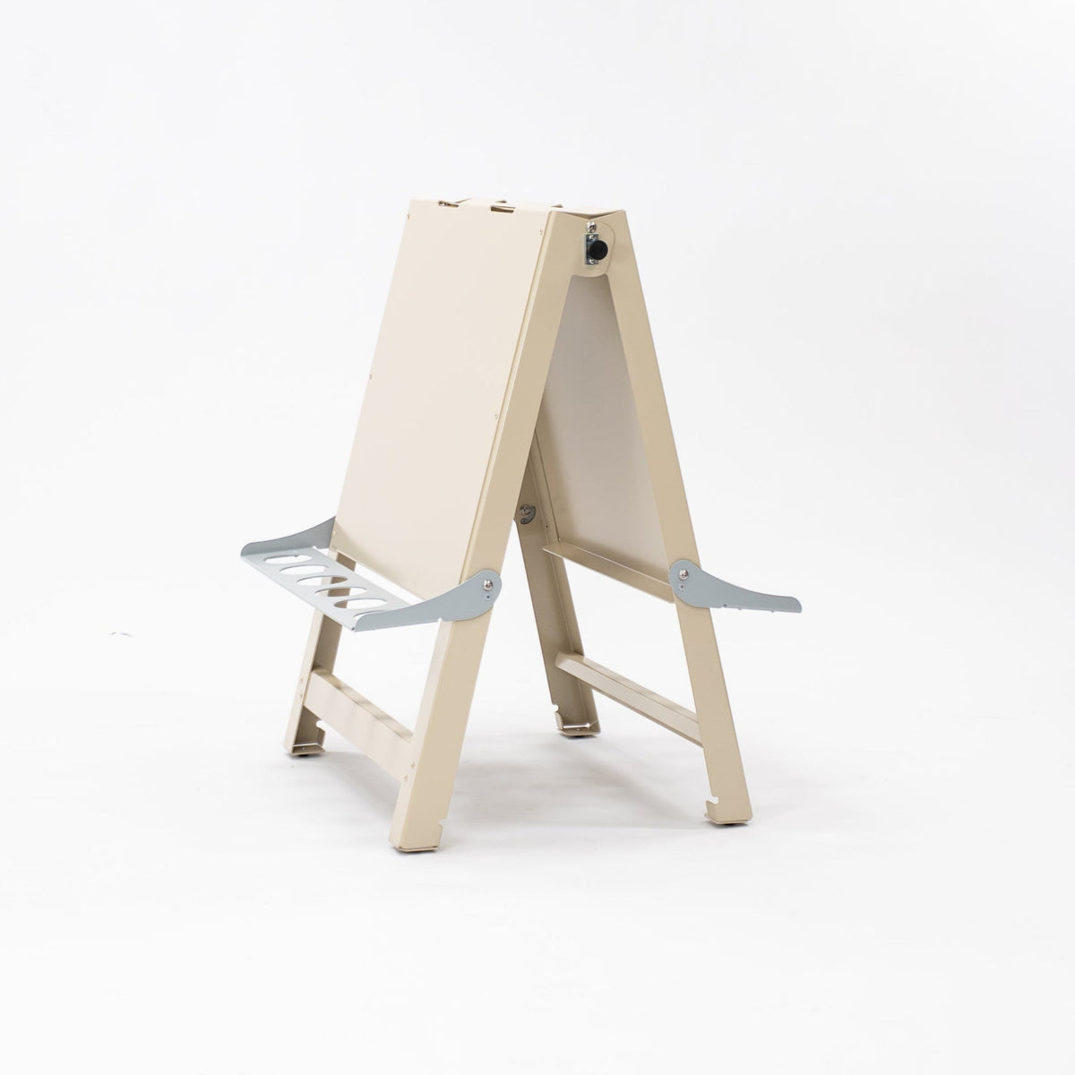 Toddler Painting Easel in Paperbark