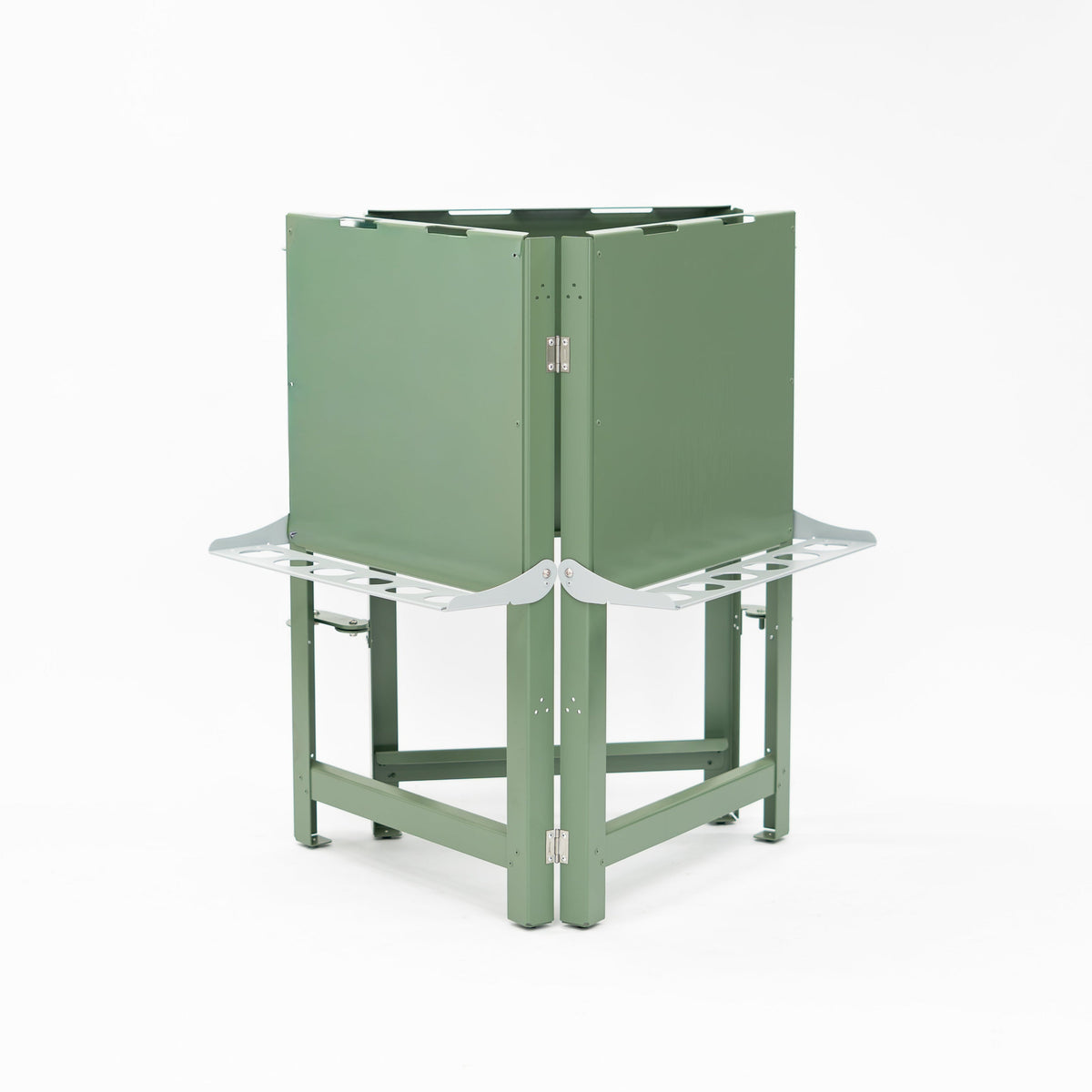 3 Sided Easel in Eucalyptus