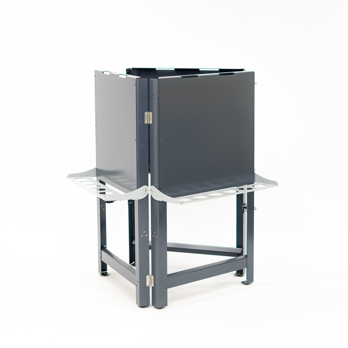 3 Sided Easel in Ironstone