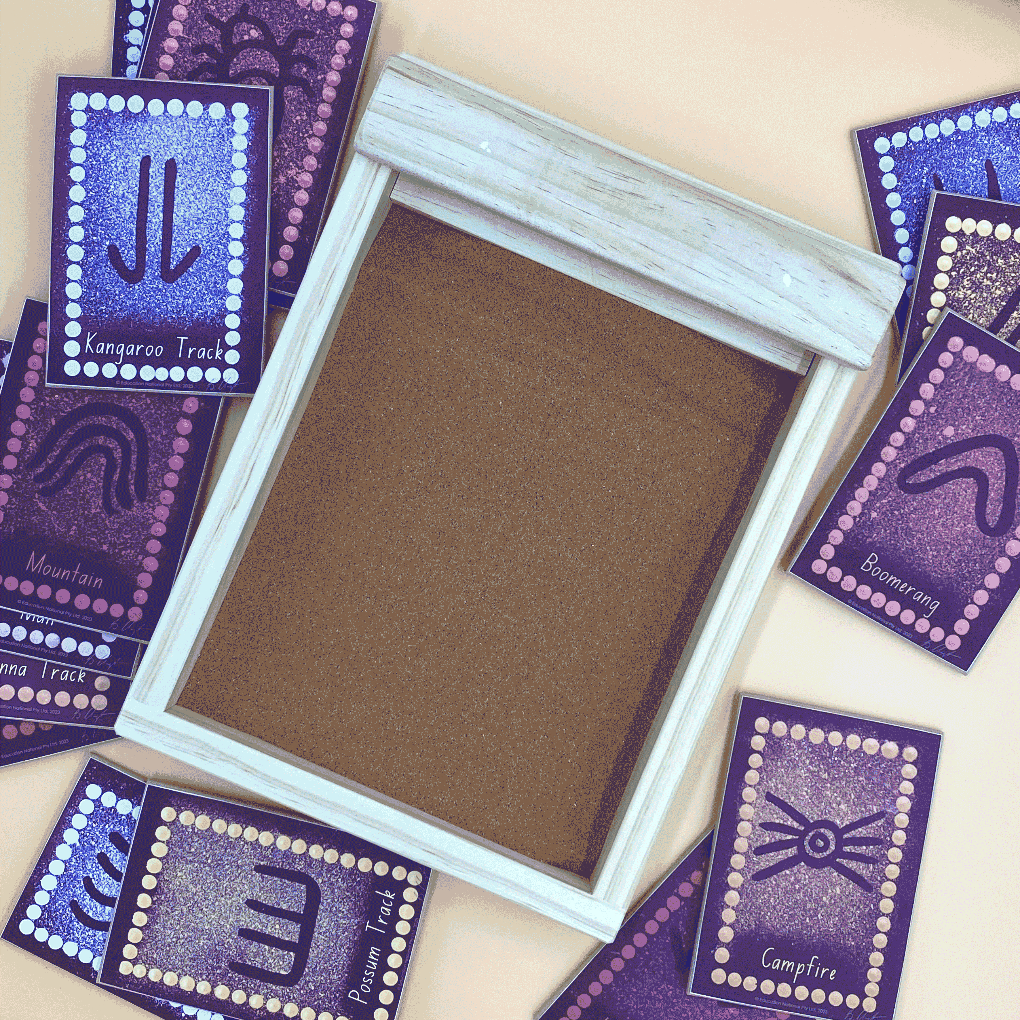 Aboriginal symbols sand drawing game — animated preview of sand tracing activity