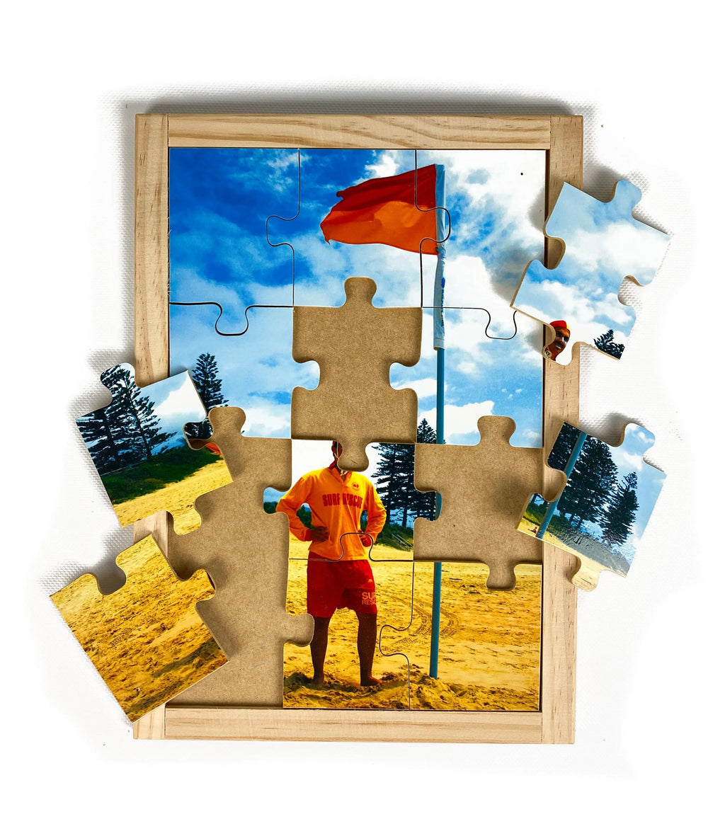 Life Saver and Flag Puzzle — alternative view