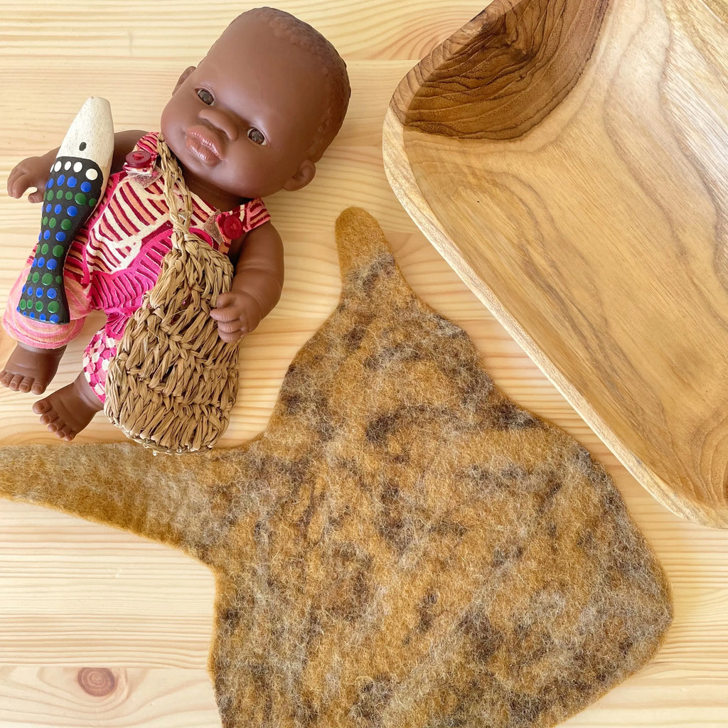 Aboriginal Australian Girl 21cm Baby Coolamon Set — alternative view