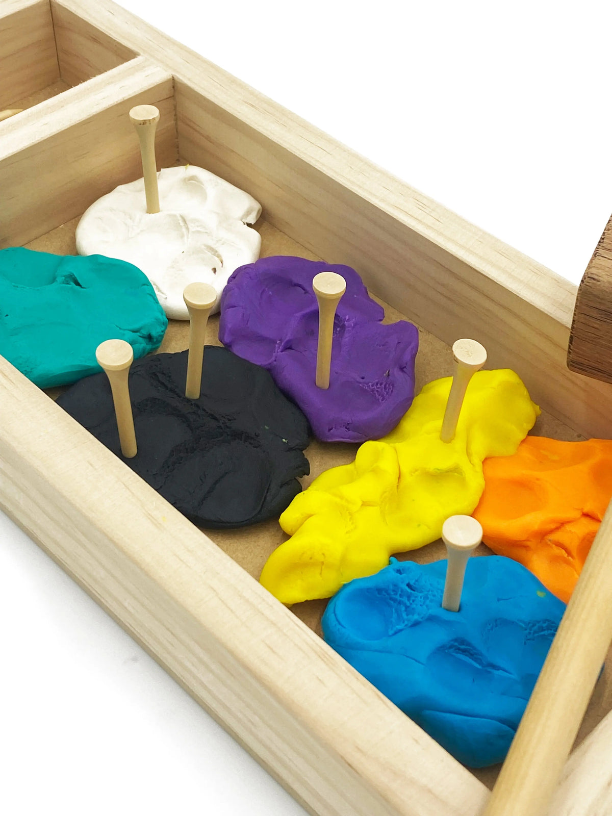 Play-Doh Hammer-it Kit — alternative view of hammer-it kit components