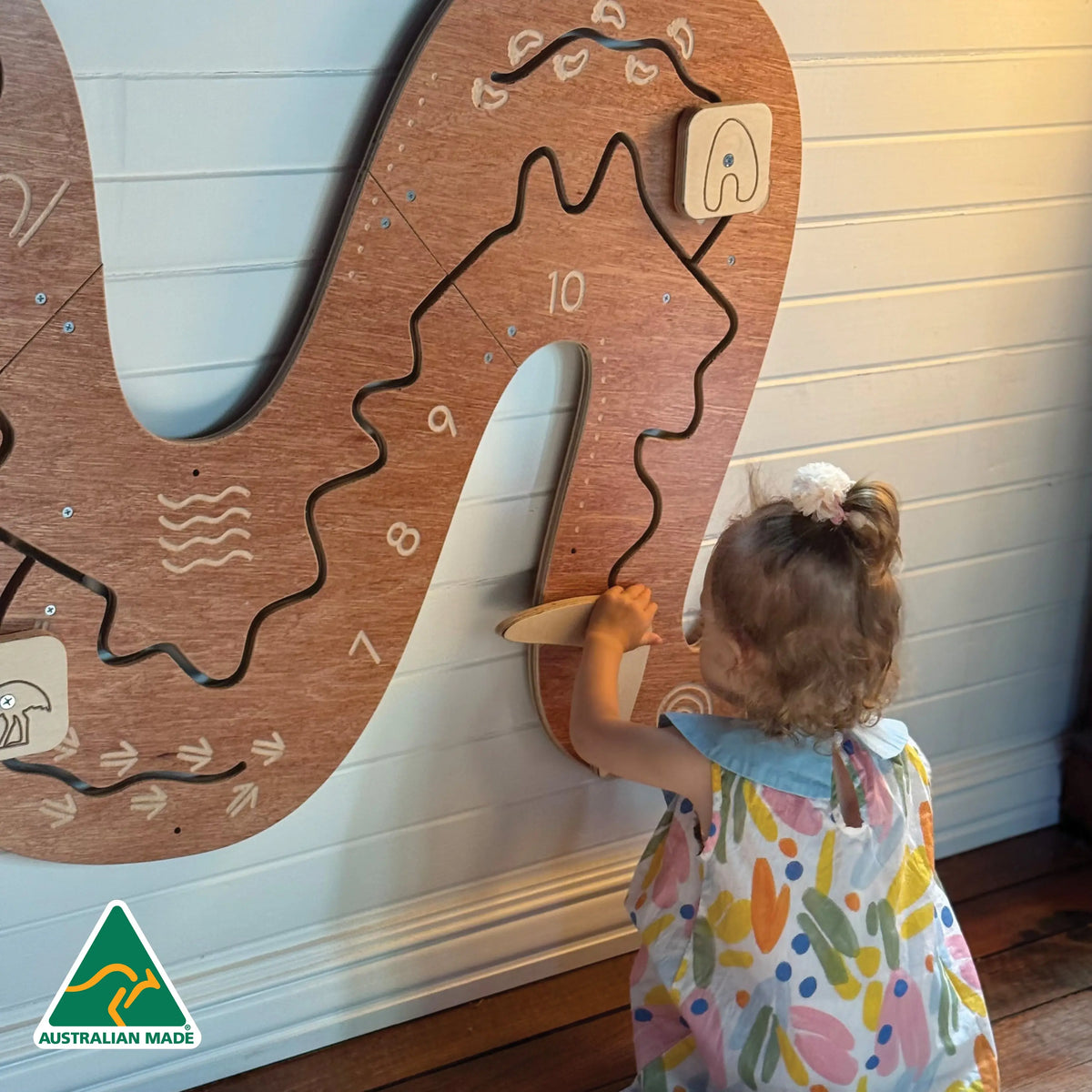 Rainbow Serpent Wall Game — second alternative view